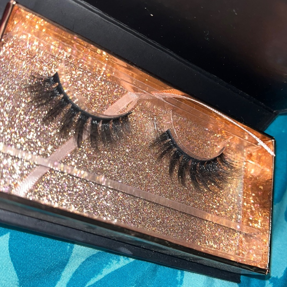 Lashes